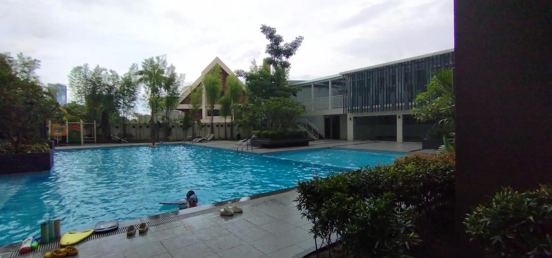Cozy Studio Condo At Mesatierra Garden Residences Davao City
