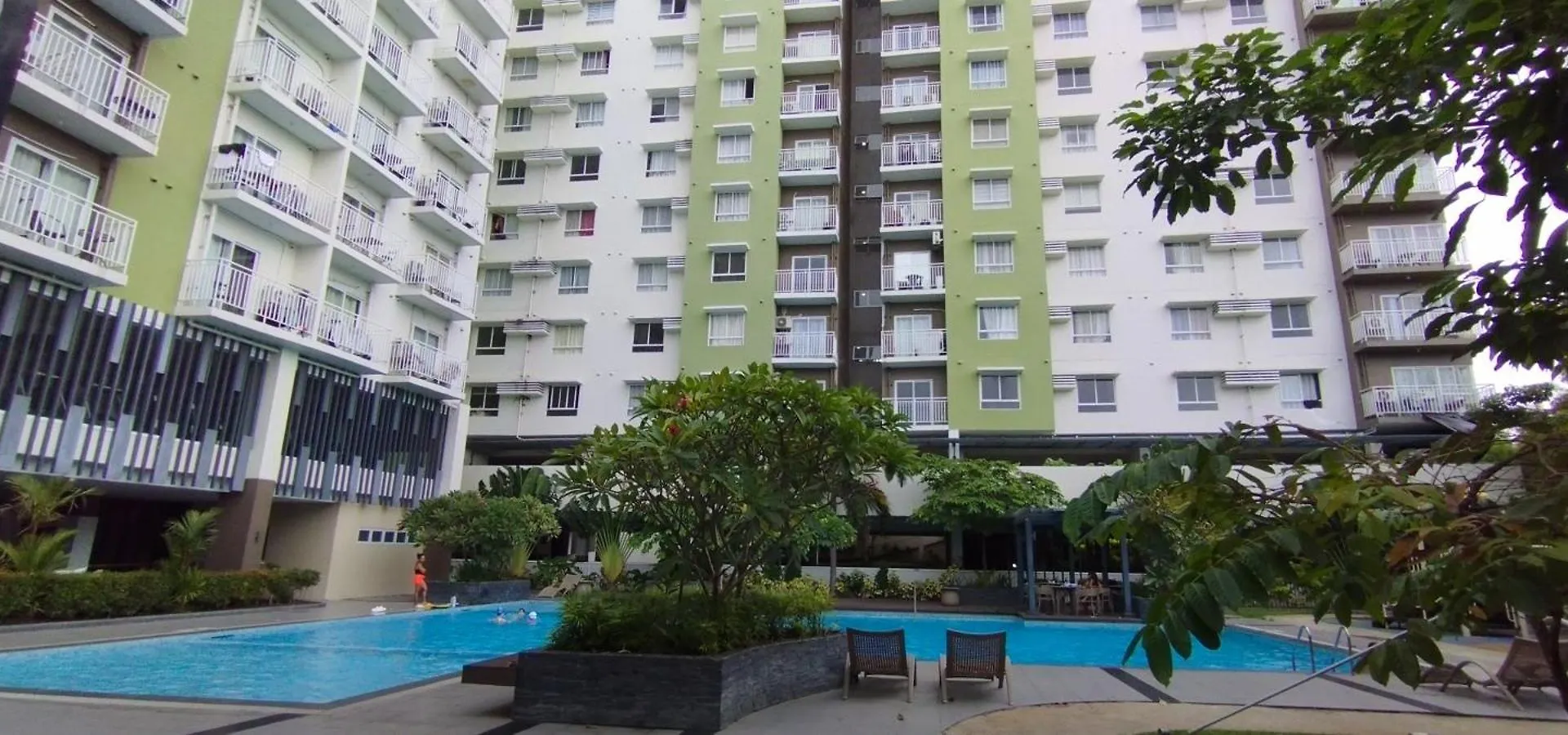 Cozy Studio Condo At Mesatierra Garden Residences Davao City Lägenhetshotell